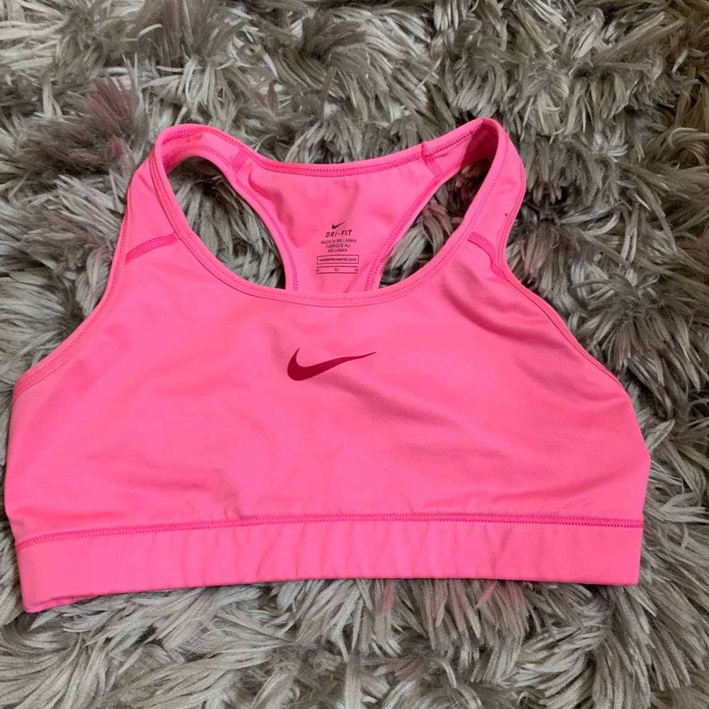 nike sportsbra